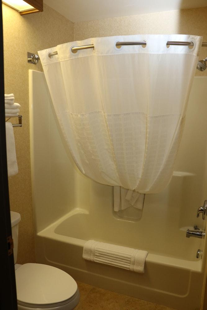 Hotel 6 Minot, Nd 2*