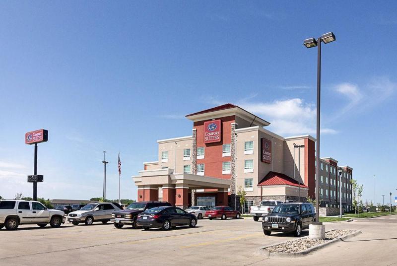 6 Minot, Nd Hotel Minot