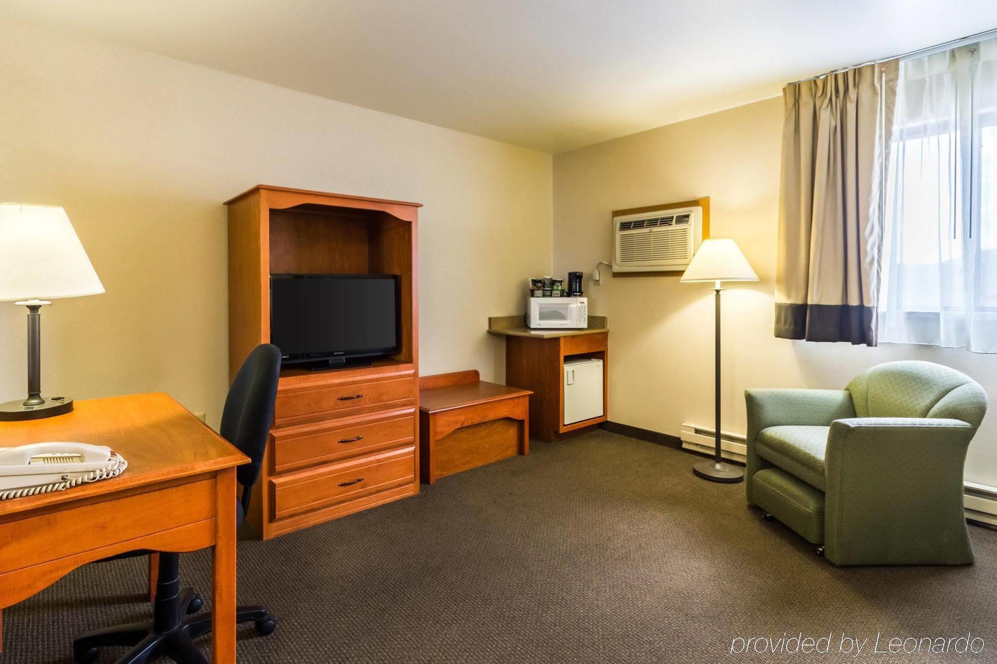 6 Minot, Nd Hotel